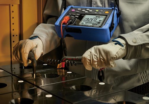 Optimice el diagnóstico del UPS y la batería de plomo-ácido con medición y la guía de grabación del BATTERY TESTER BT3554